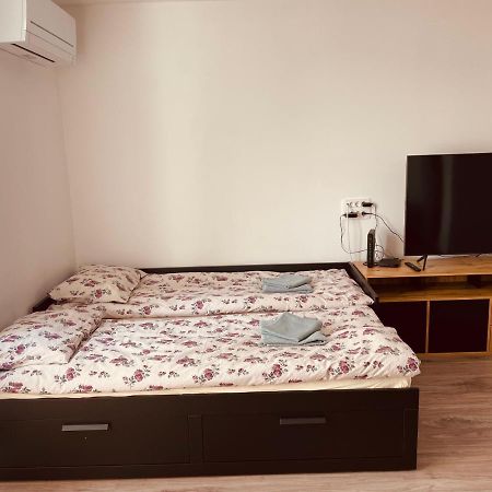 Blue Sky Apartment โคเปร์ ภายนอก รูปภาพ