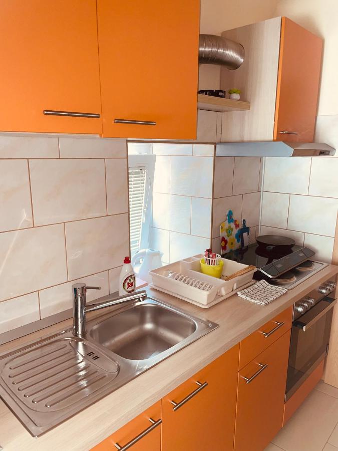 Blue Sky Apartment โคเปร์ ภายนอก รูปภาพ