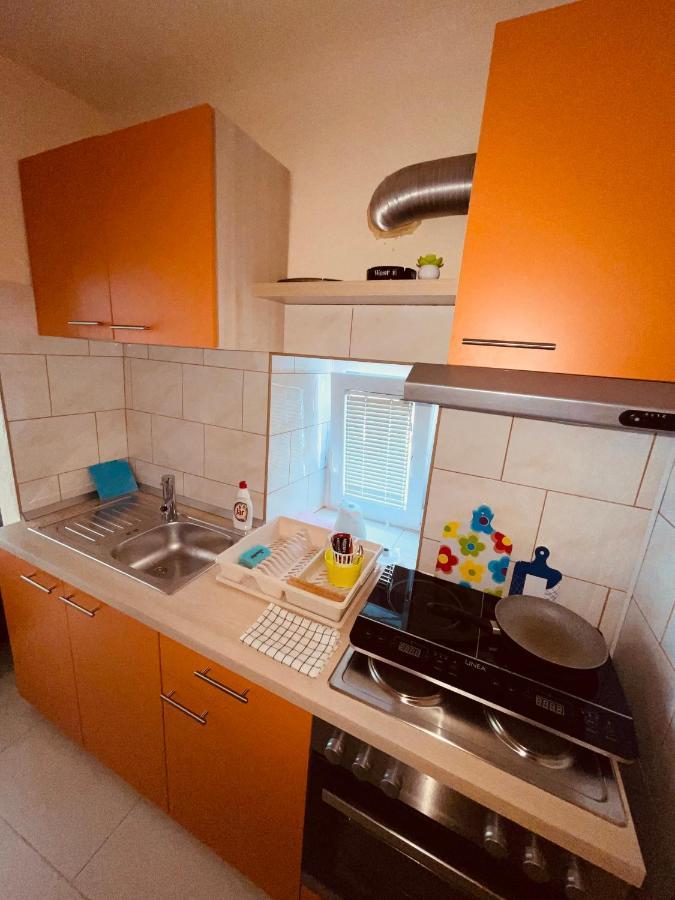 Blue Sky Apartment โคเปร์ ภายนอก รูปภาพ
