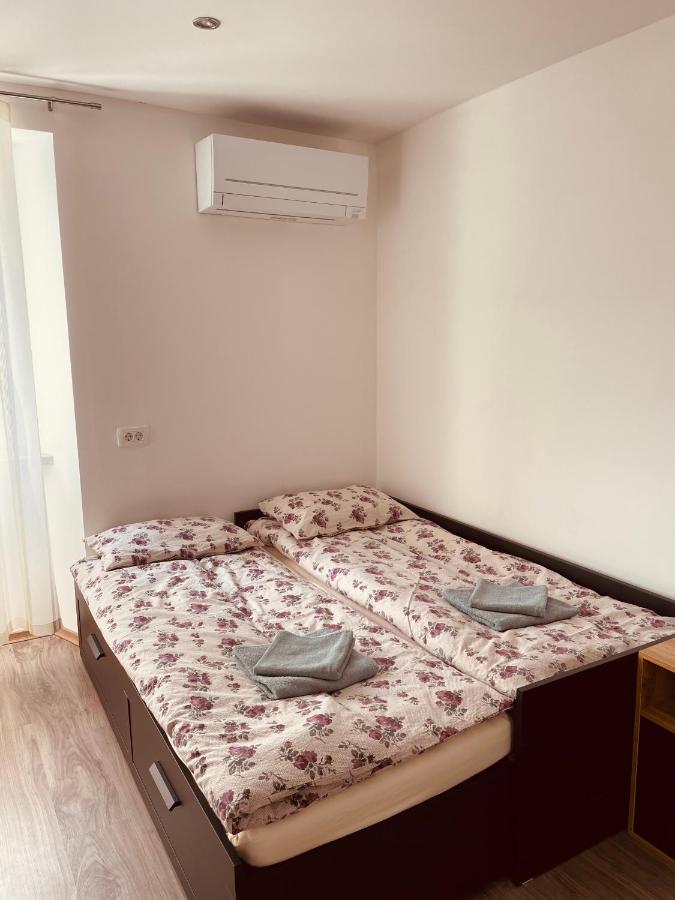 Blue Sky Apartment โคเปร์ ภายนอก รูปภาพ